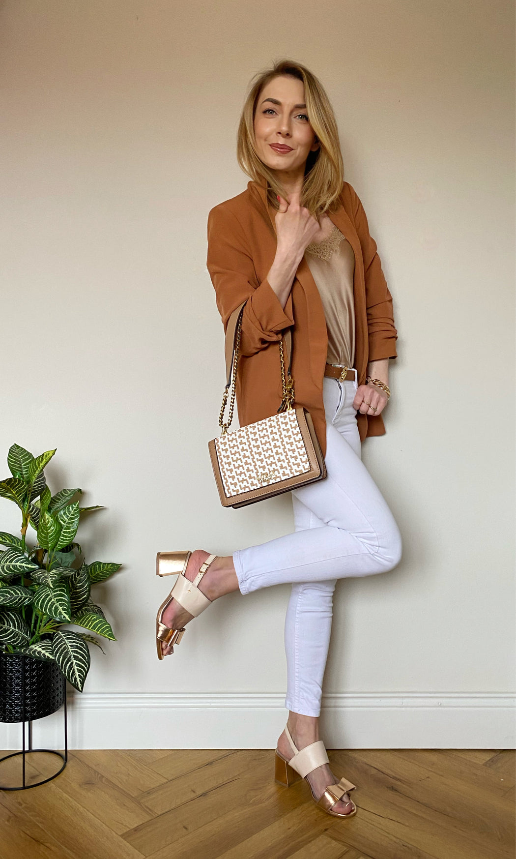 Brecon Golden shore heels