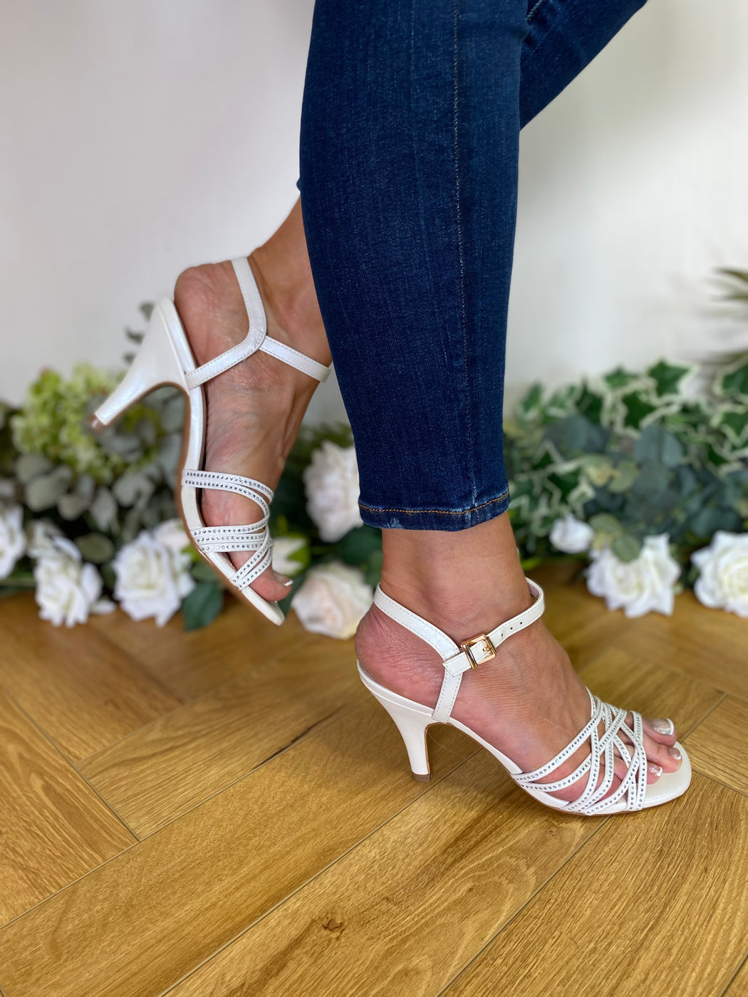 Pearl white camelford