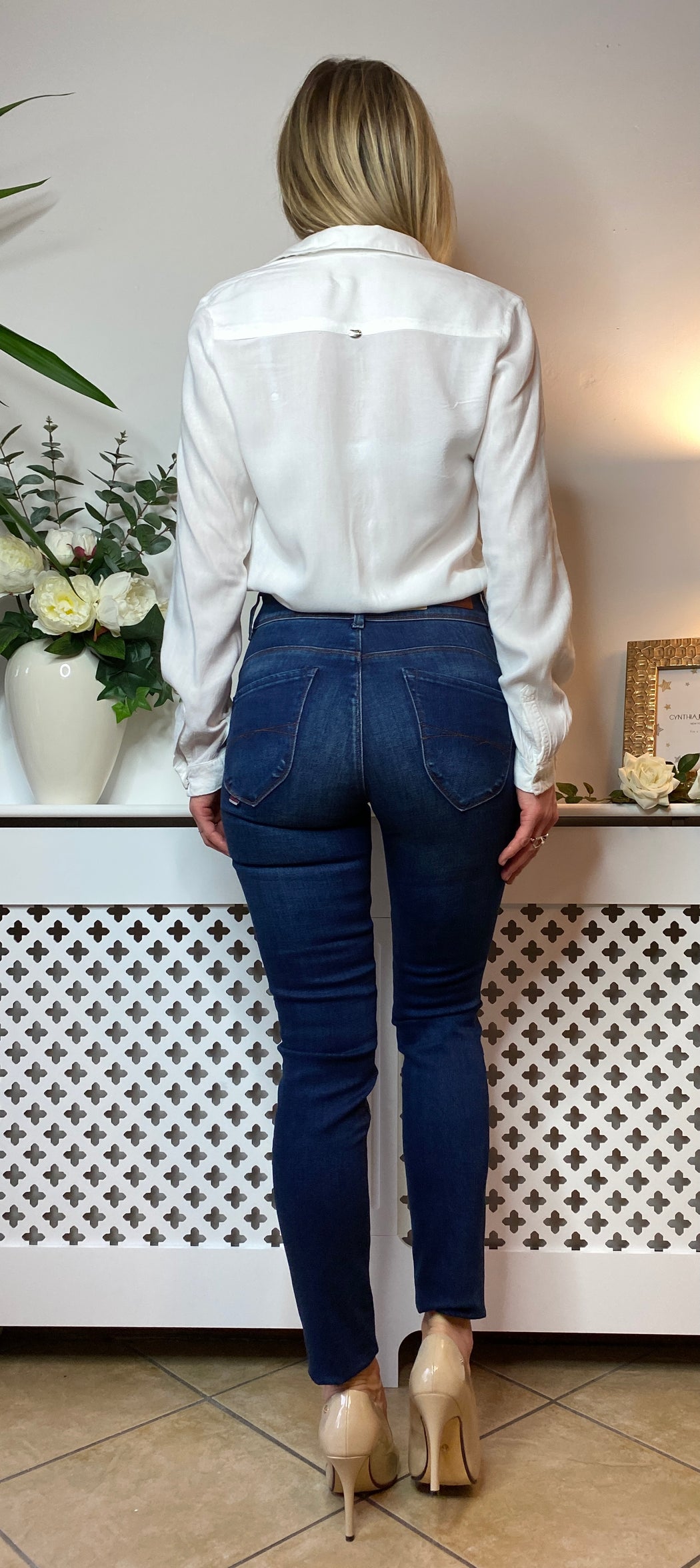 123253 PUSH IN SECRET SKINNY DARK JEANS