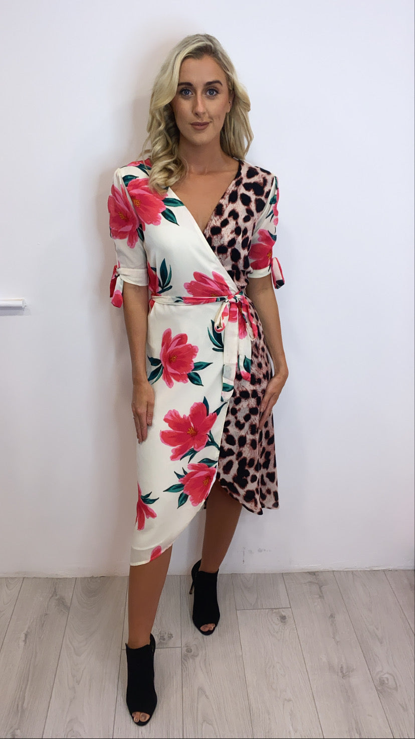 OLIVERA DANCING LEOPARD  IN CREAM BASE TULIP MIX