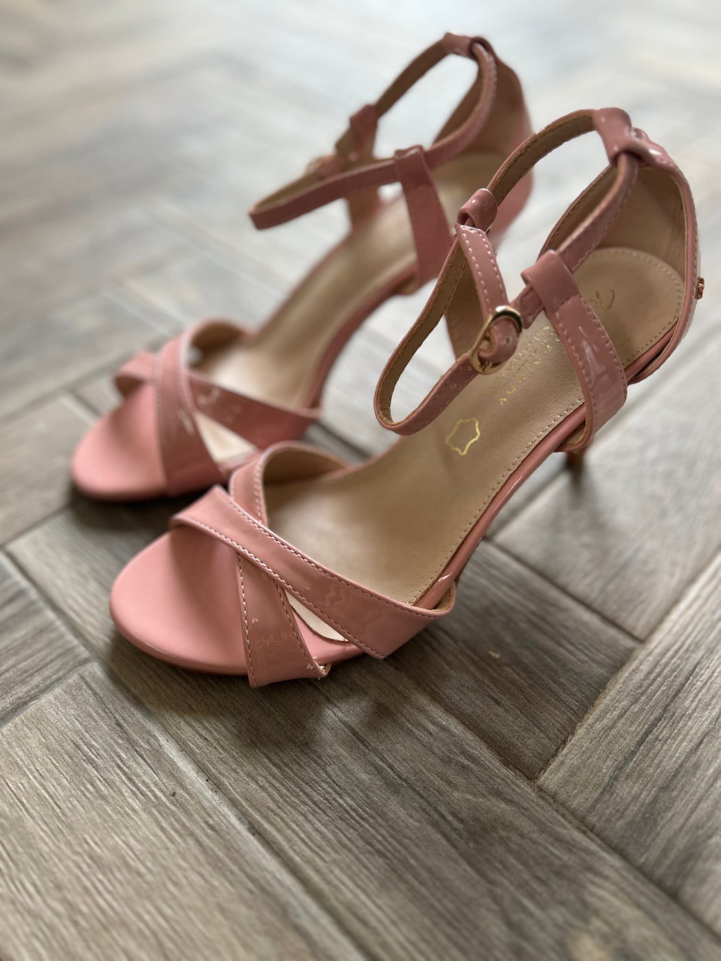 Aylesbury blush twist heels