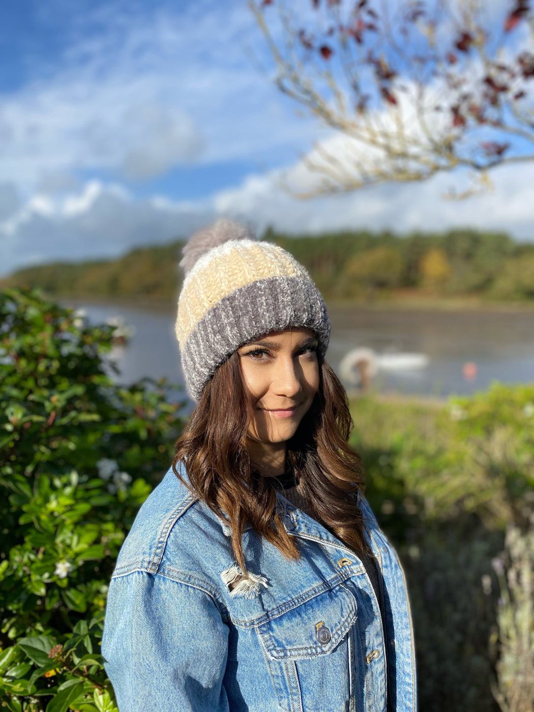 Aurora Pom hat