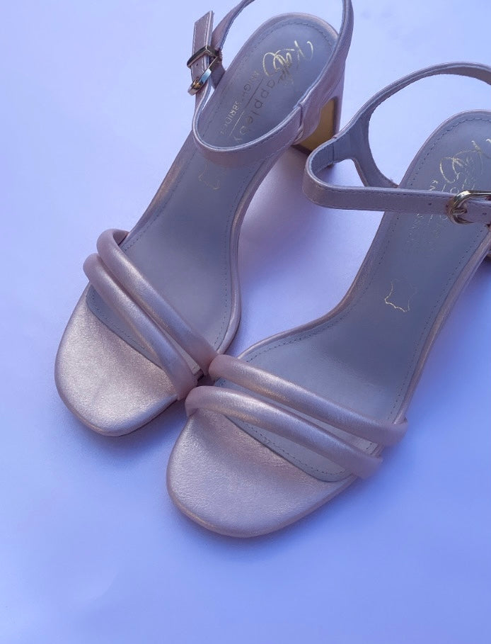 Cotswold Petal