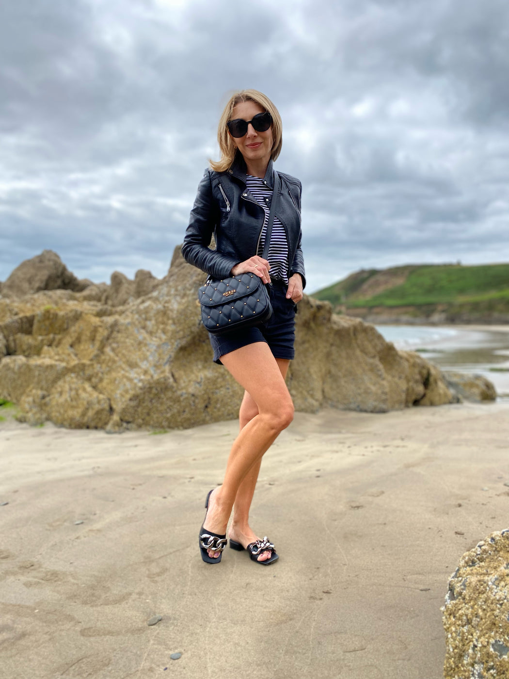 Mendip black Schwarz