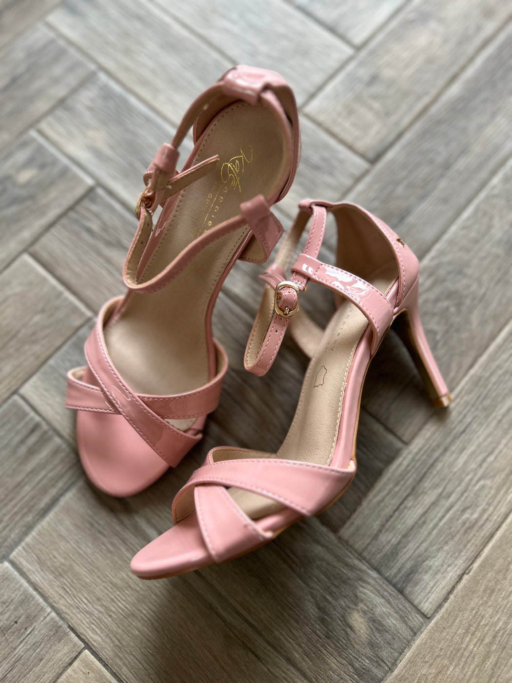 Aylesbury blush twist heels