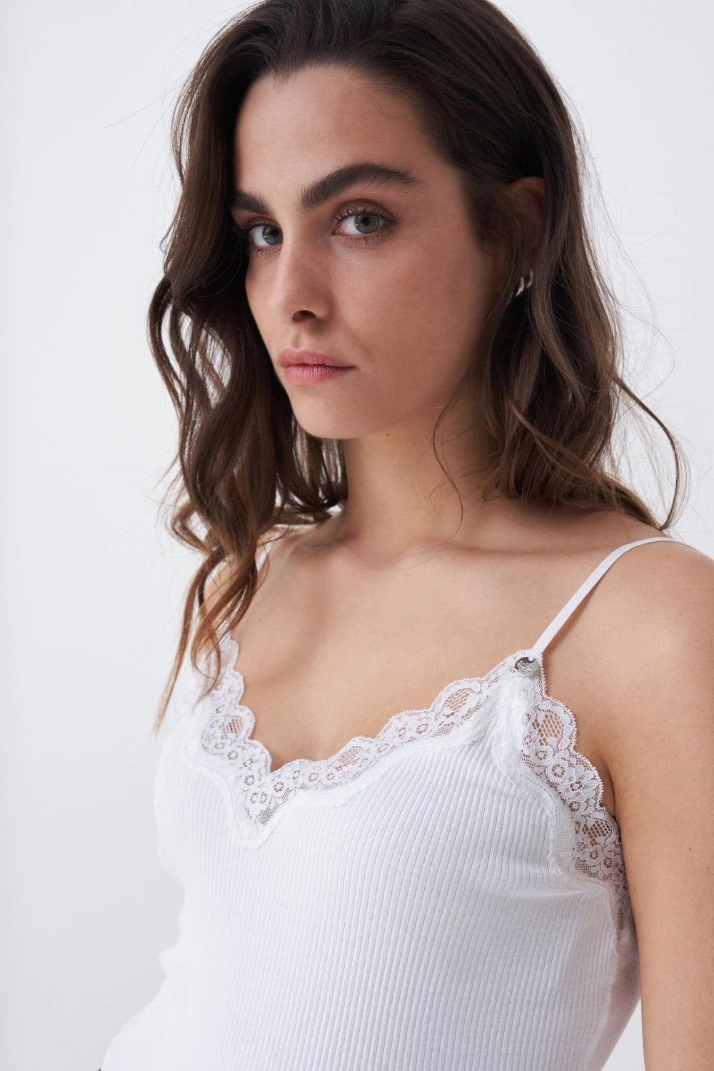 124101 WHITE SALSA LACE TOP WITH ADJUSTABLE STRAP
