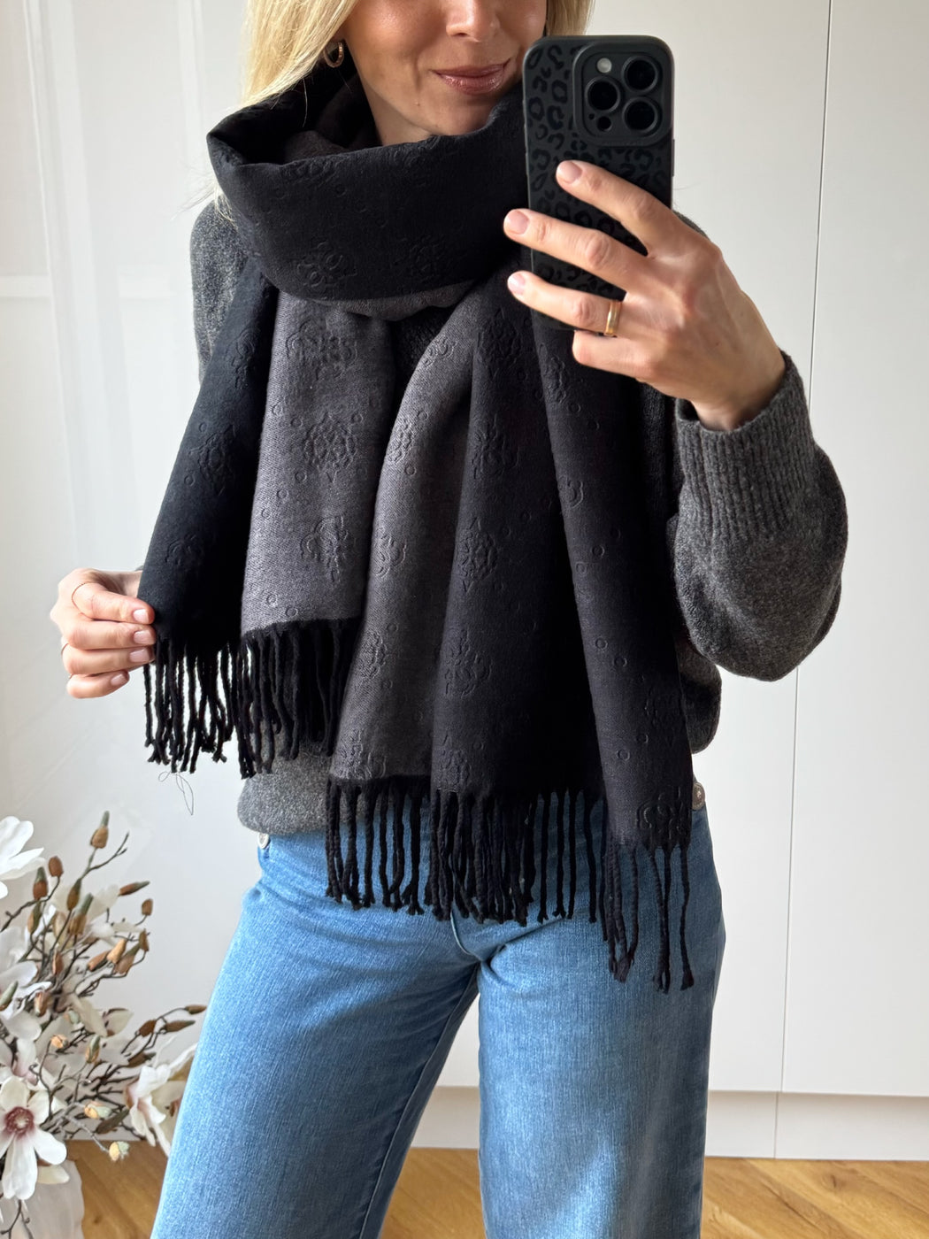 Guess AW5419POL03-BLA scarf
