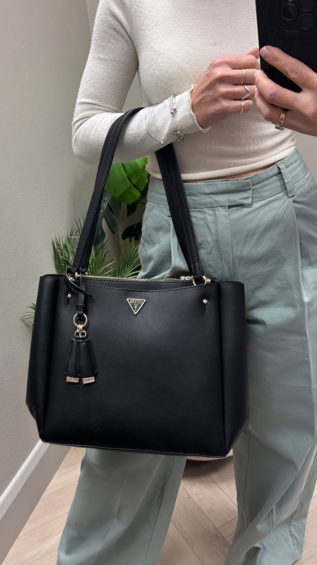Guess black talent bag NG966923