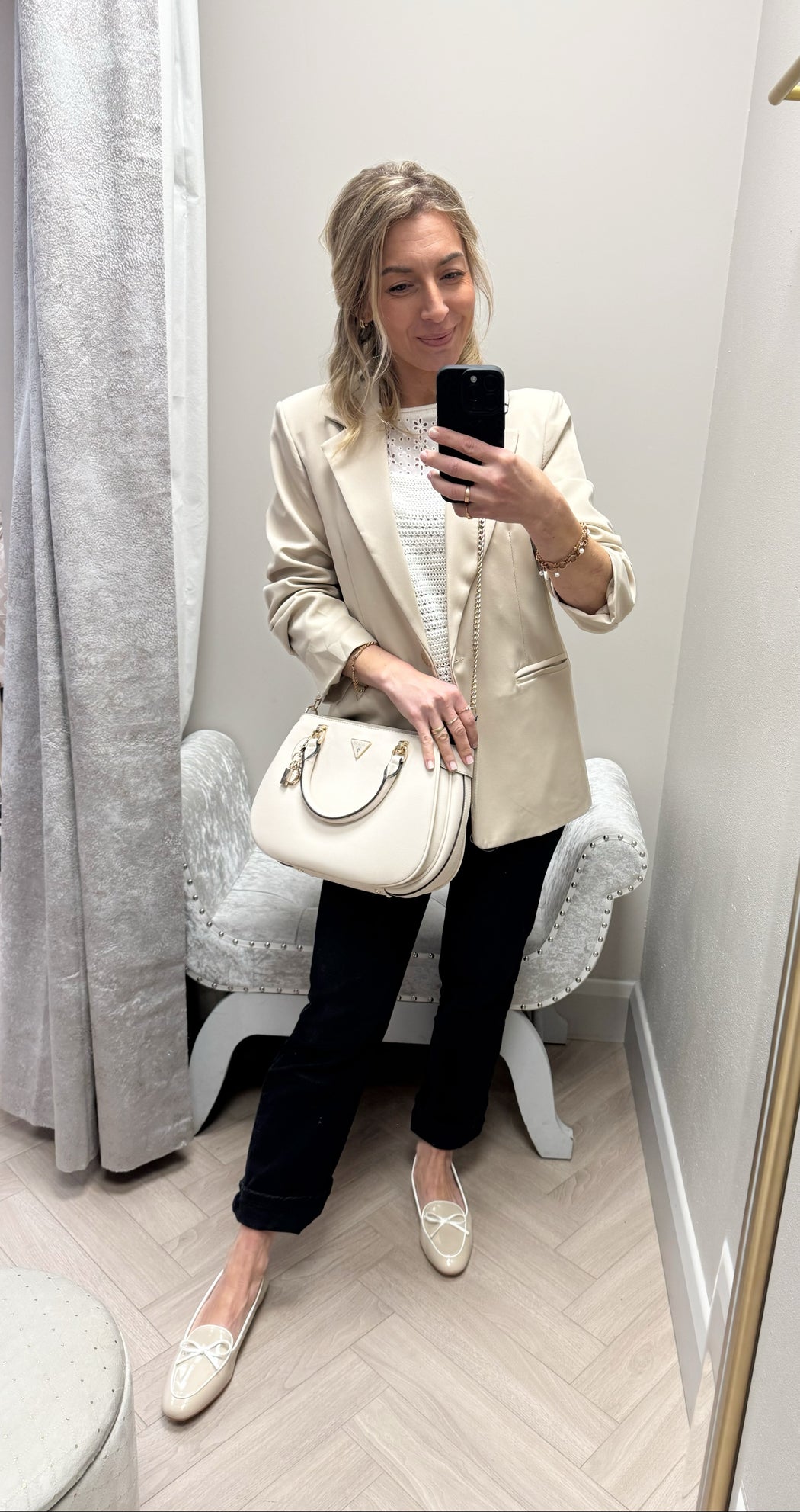 Fedora guess satchel Handbag - bone bg951909
