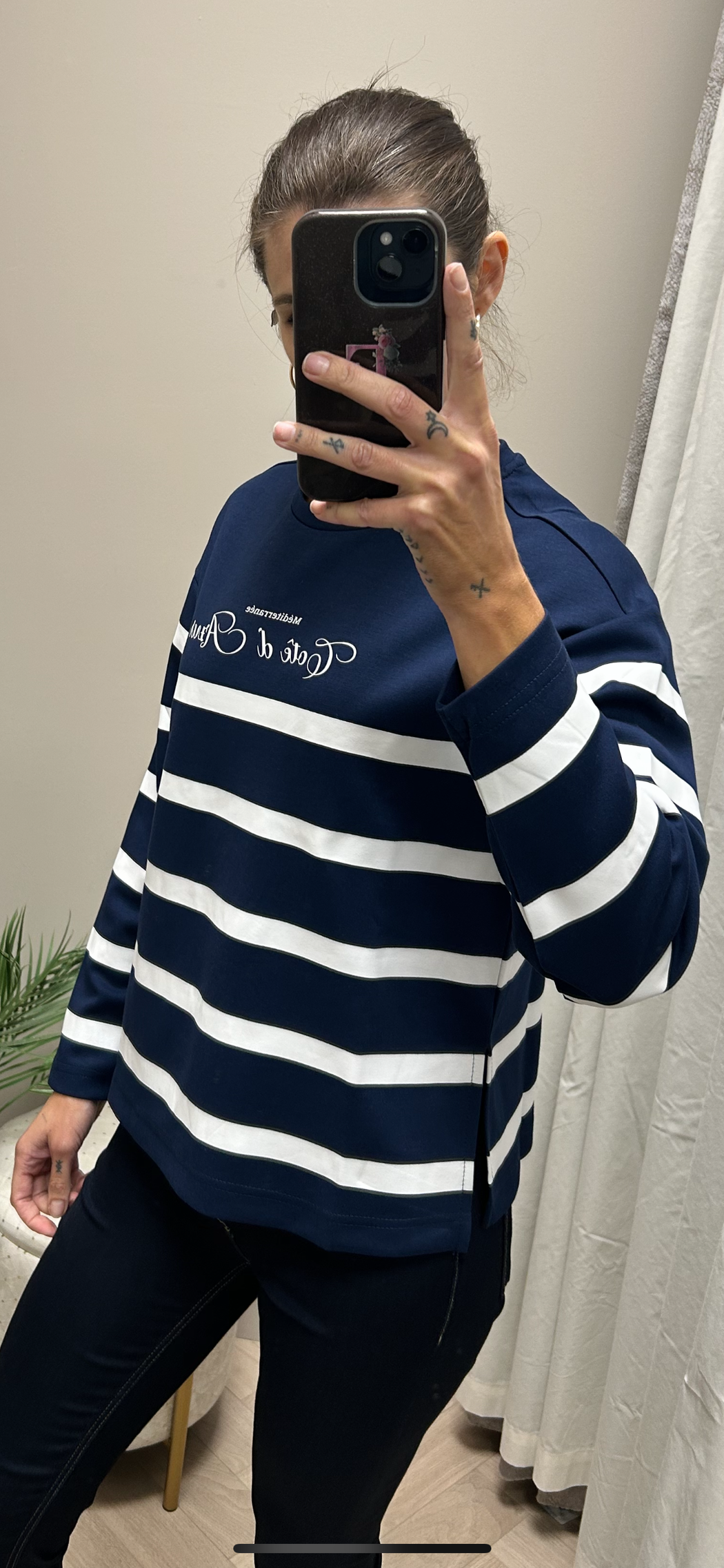 Robin navy sweater top