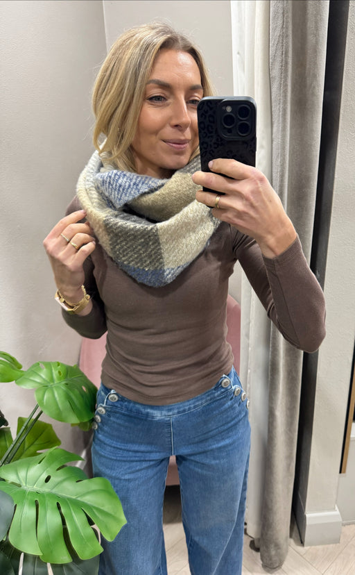 Lily snood scarf