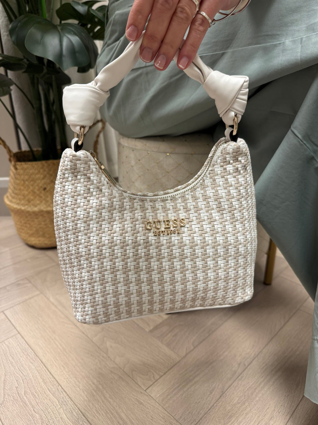 Guess White Multi MIREMA Bag. WG963101