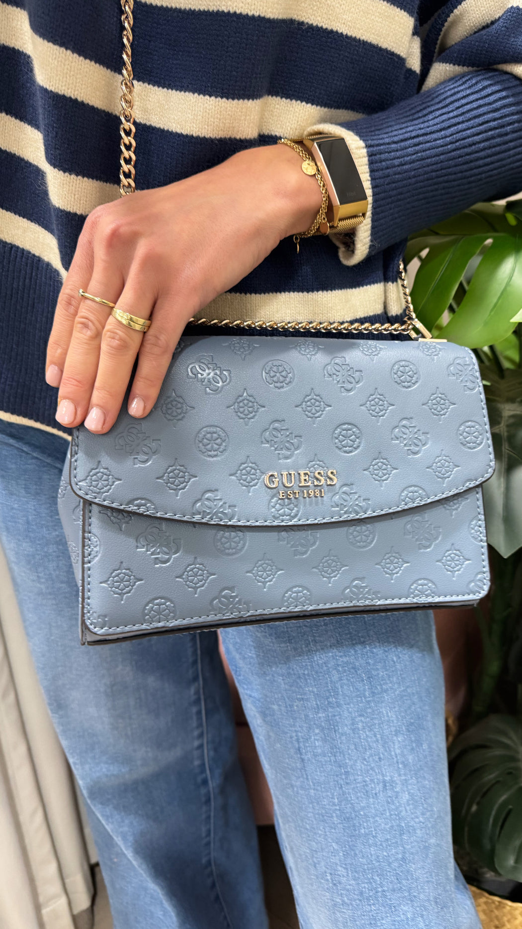 Phoebe 4G Peony Logo Mini Crossbody pd966521