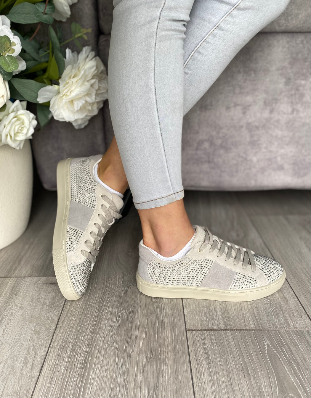 Guess grey diamanté sneaker flptodsue12