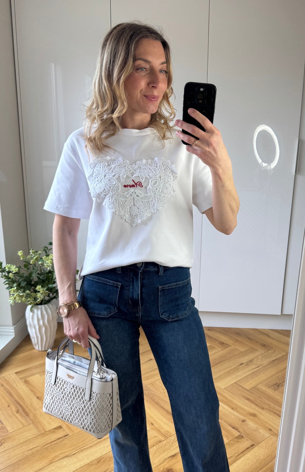 Aura t/shirt white