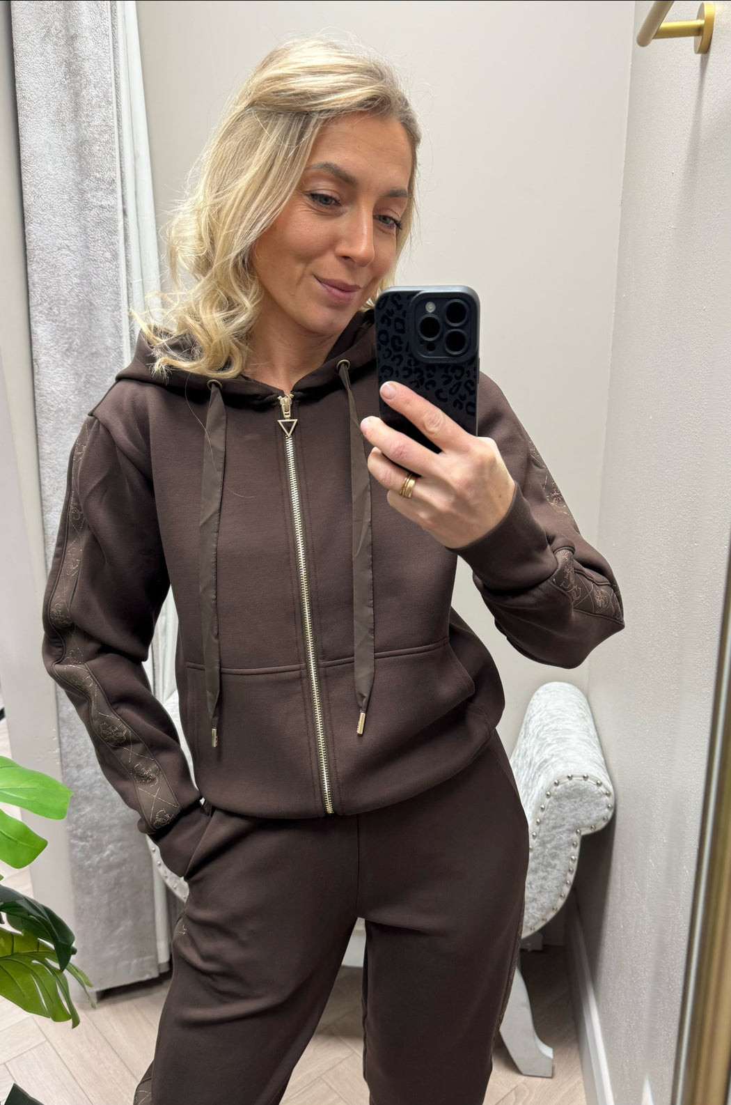 Guess brown scuba zip sweater w5yq05kbye2