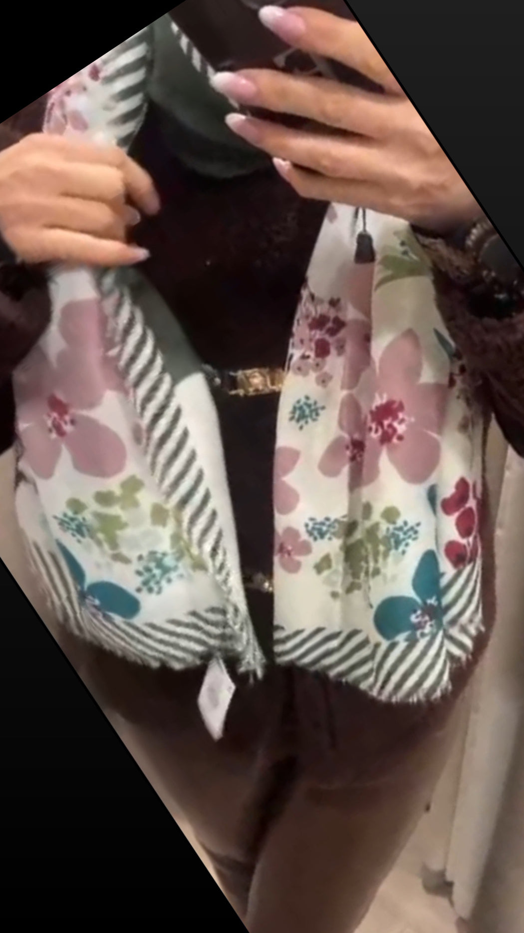 Medelin scarf
