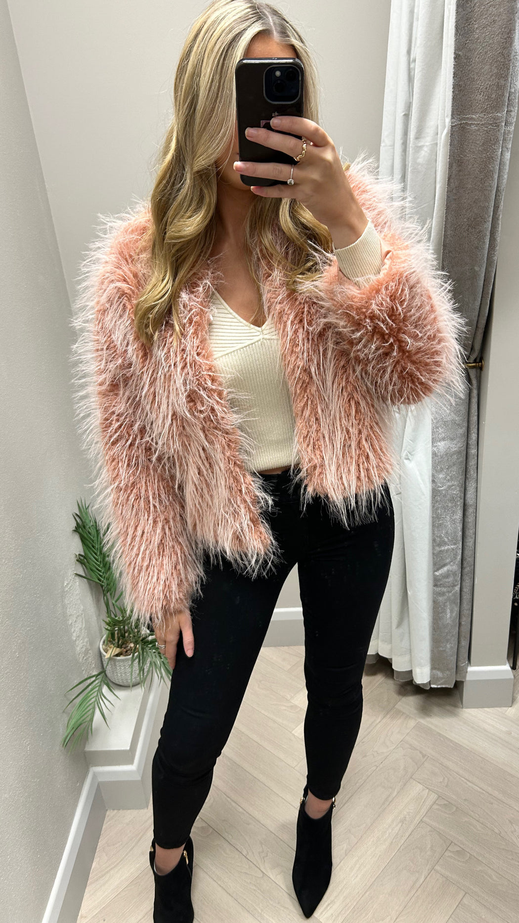 Mula rose faux fur jacket