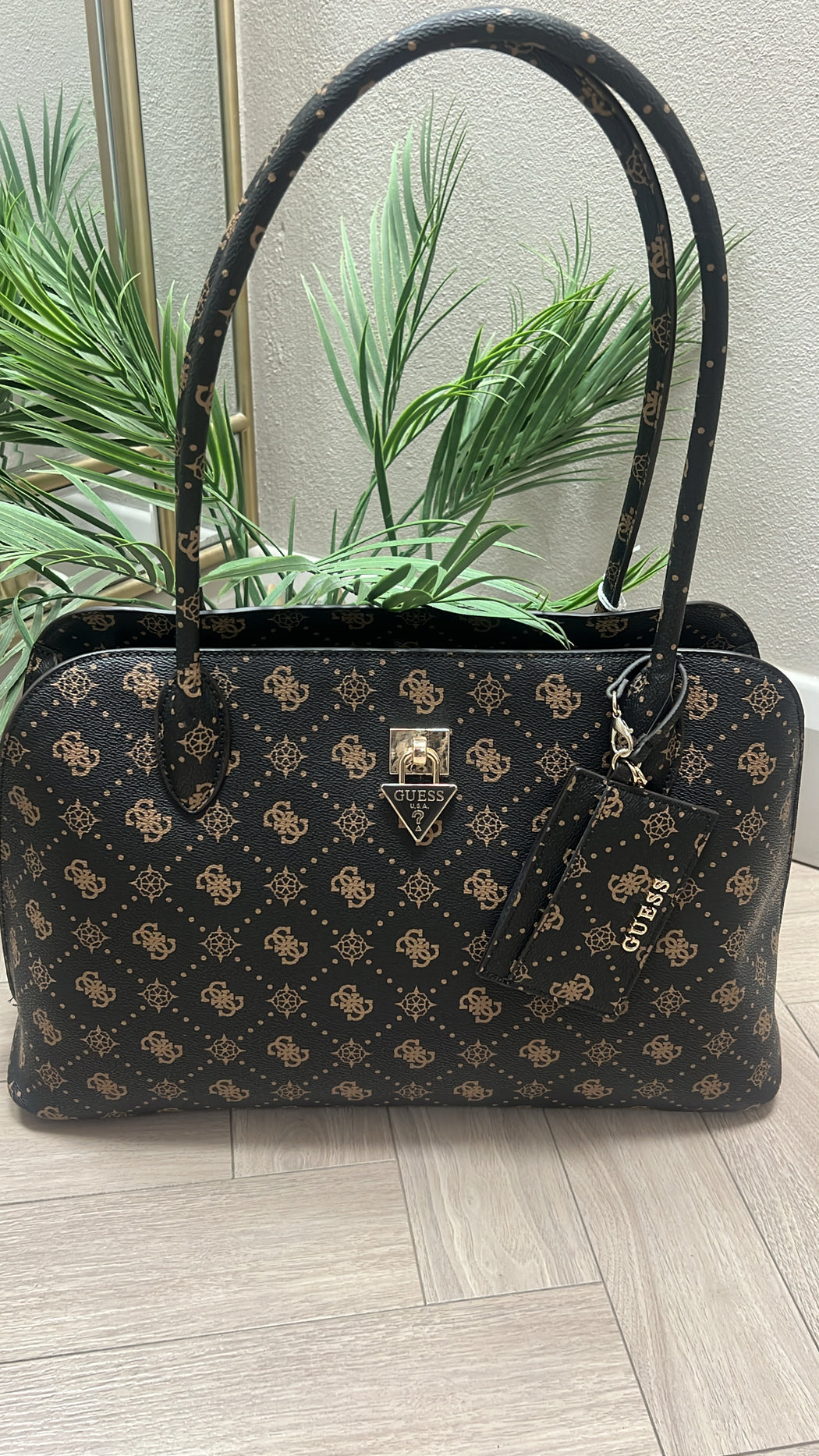 Guess espresso logo Patsie wilder travel bag gp9919024