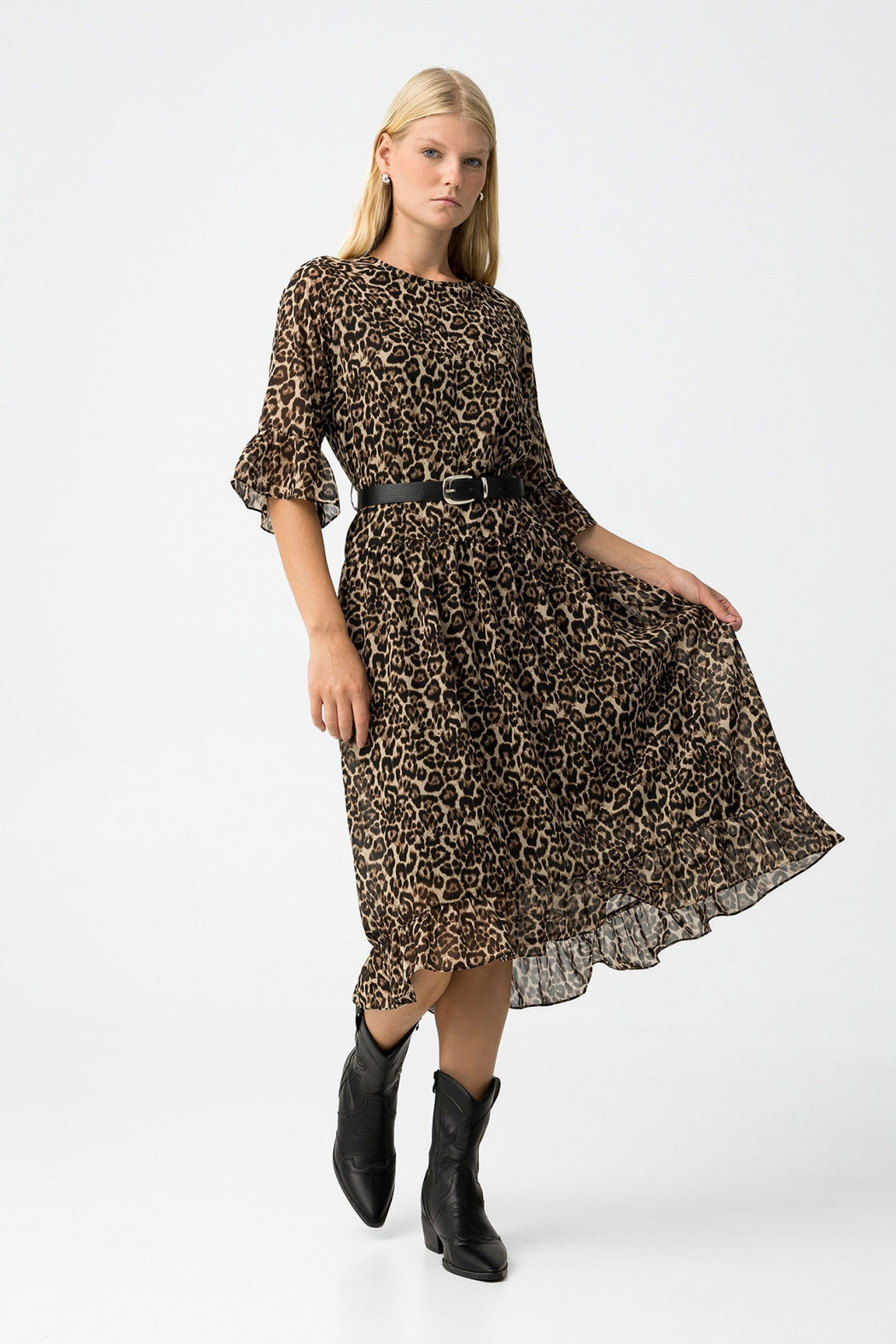 Jurassic leopard print midi