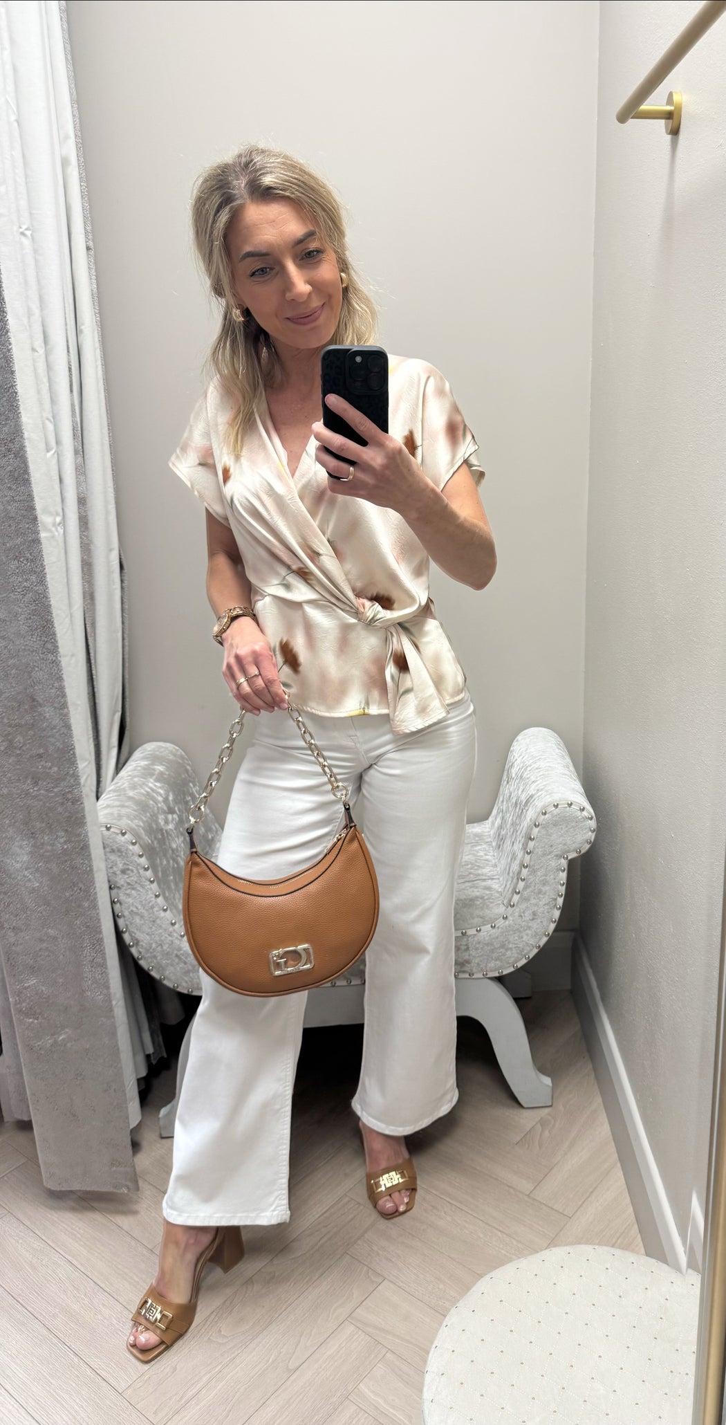 Circe  cognac  guess shoulder / crossbody bag bg964201