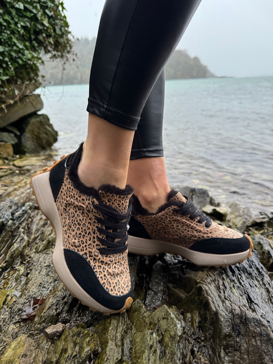 Dabin creamlop leopard runners