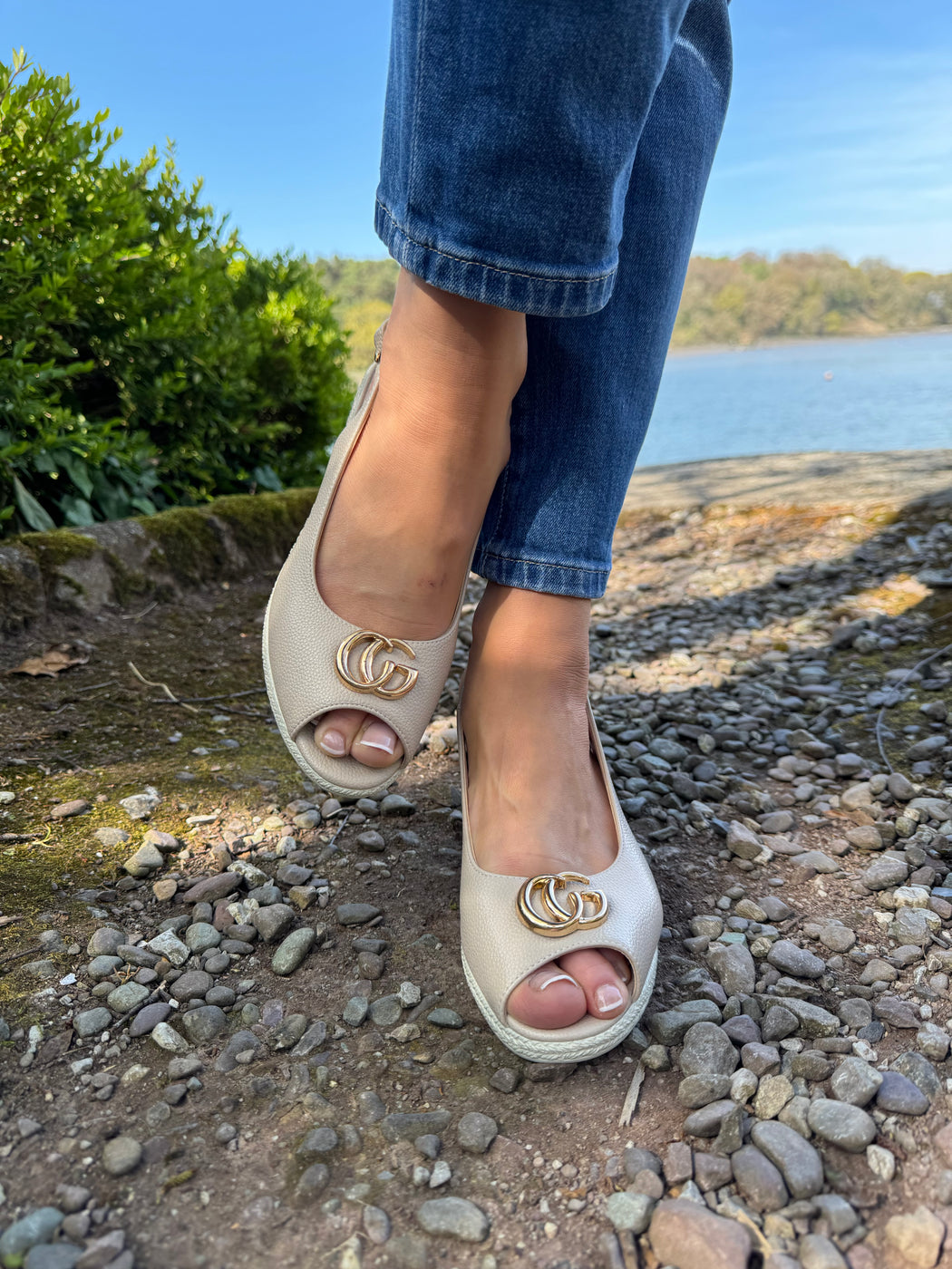 Duytrink blush wedge