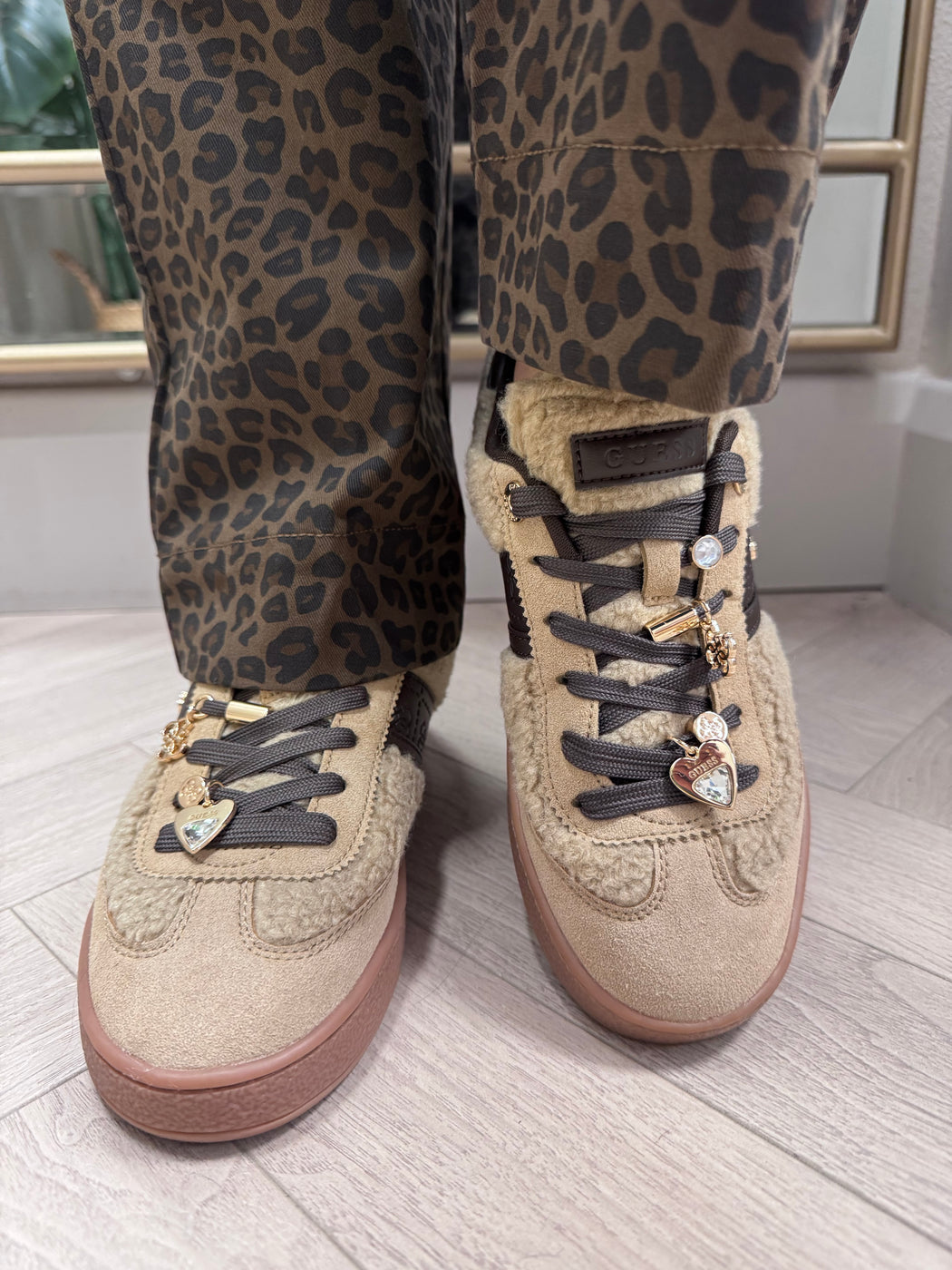Guess beige teddy trainers flfn3afur12