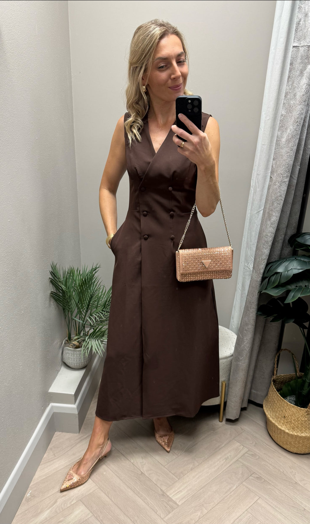 Hazel Tailored Sleeveless Midi Dress Brown