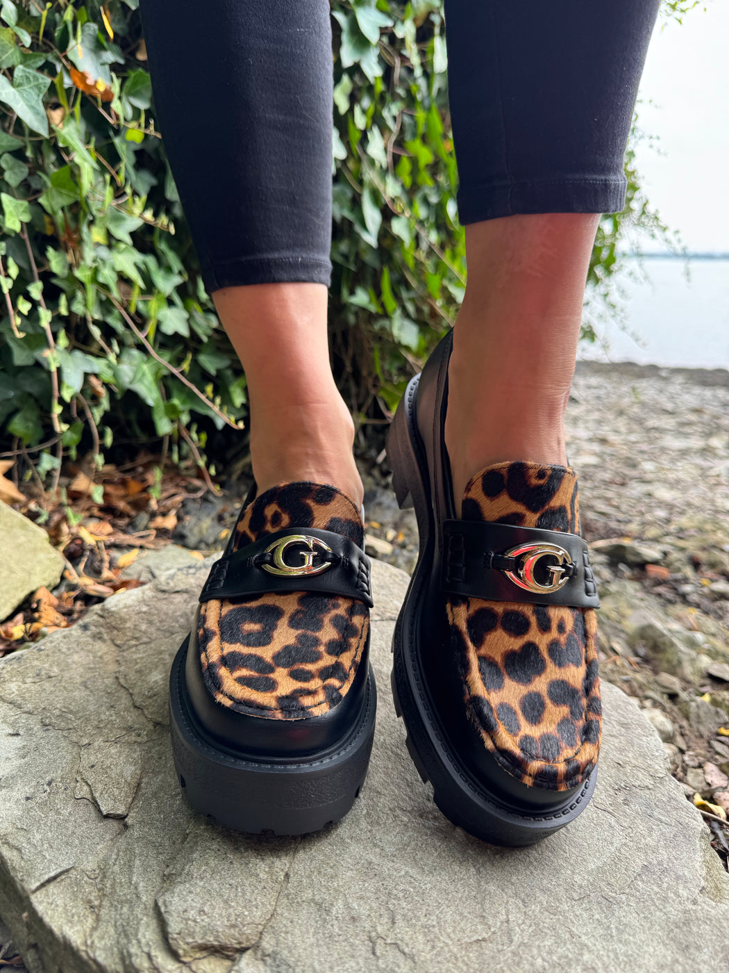 Guess black animal print loafer FLTYK2LEP14