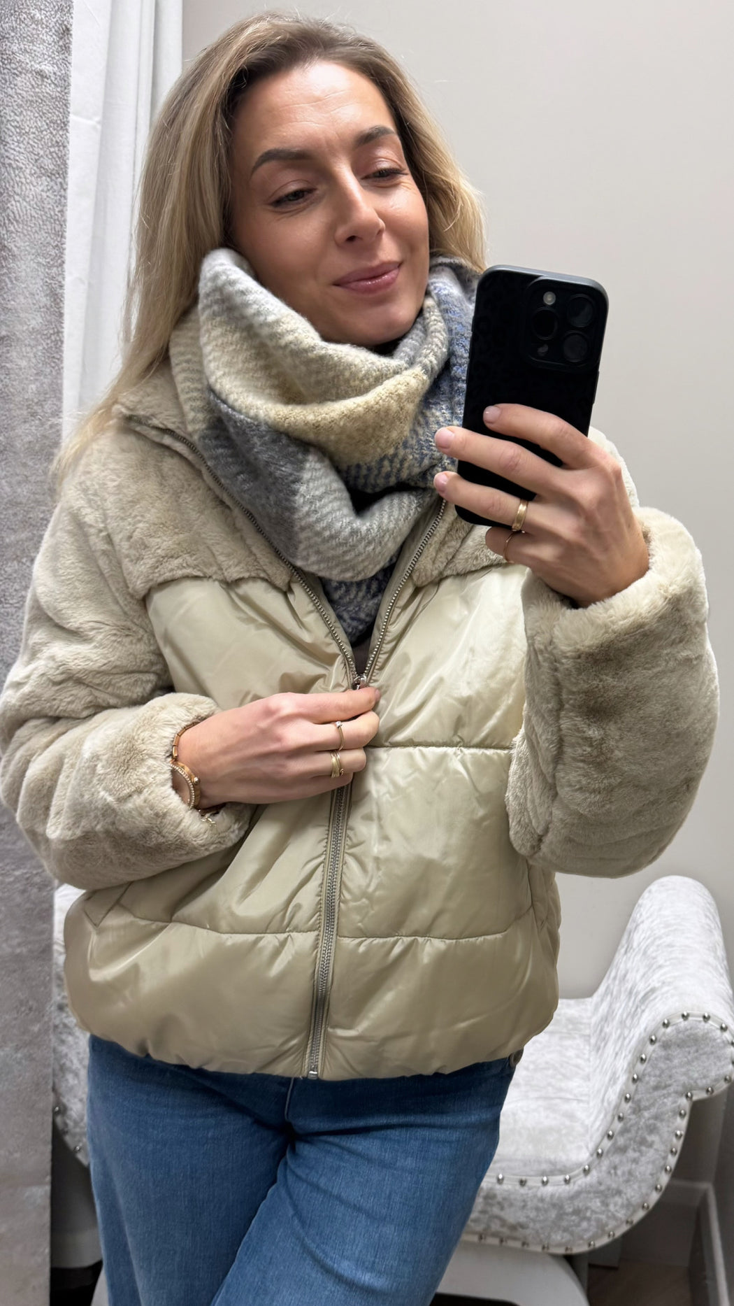 Popperes beige jacket