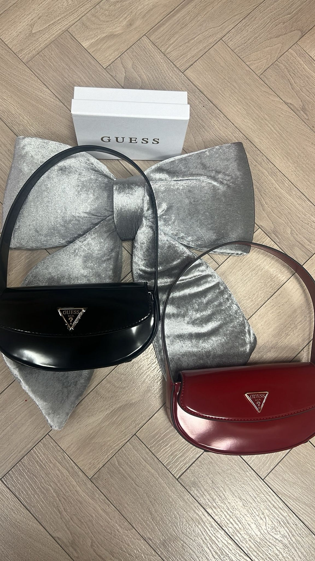 Guess black arnela mini shoulder bag NG949678