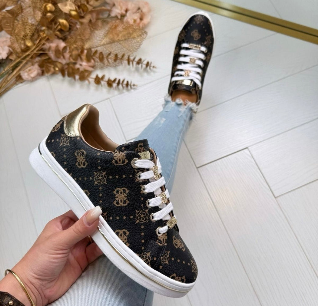 Guess logo sneaker