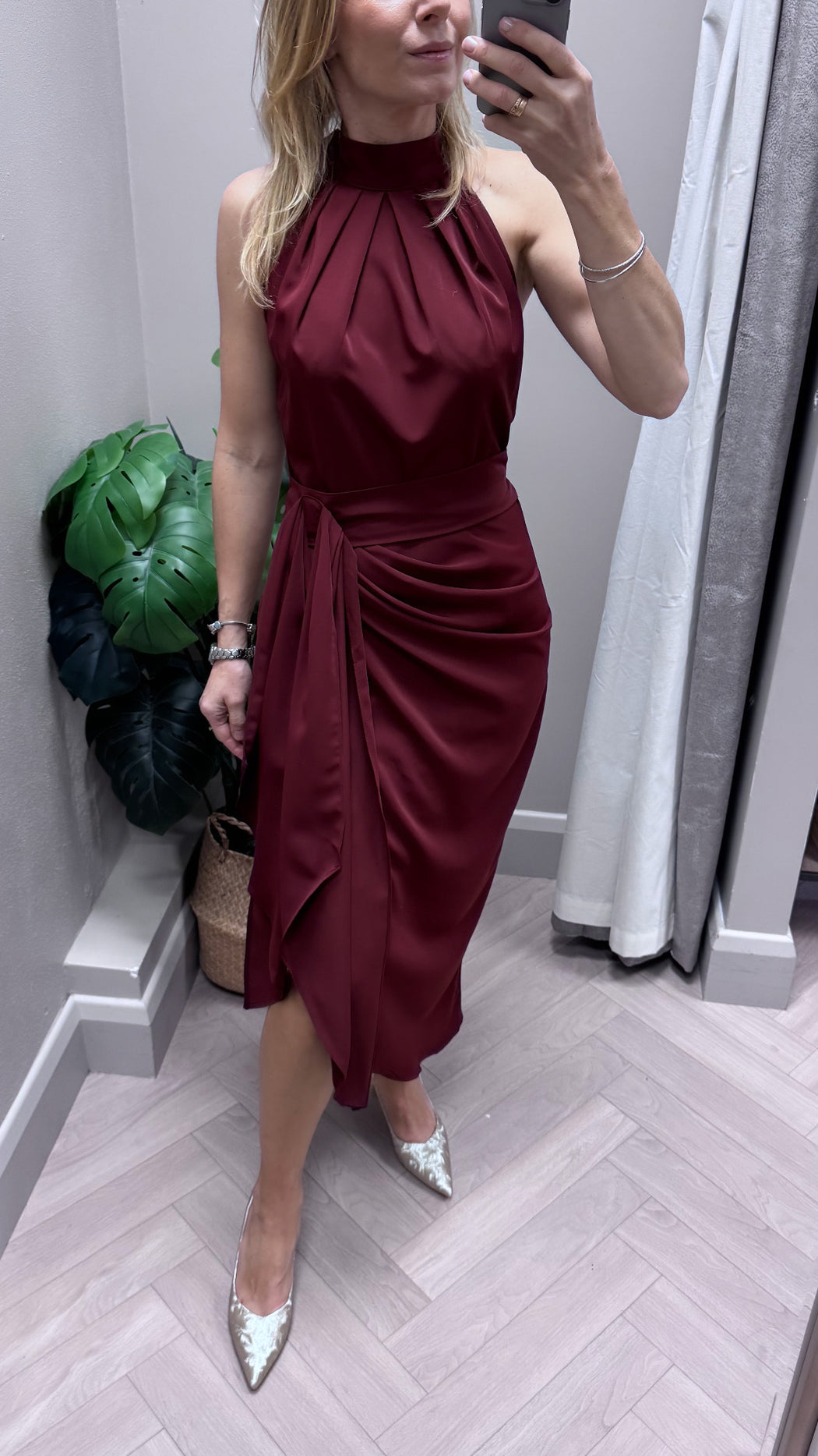 Priya berry Tie Waist Halter Neck Midi Dress