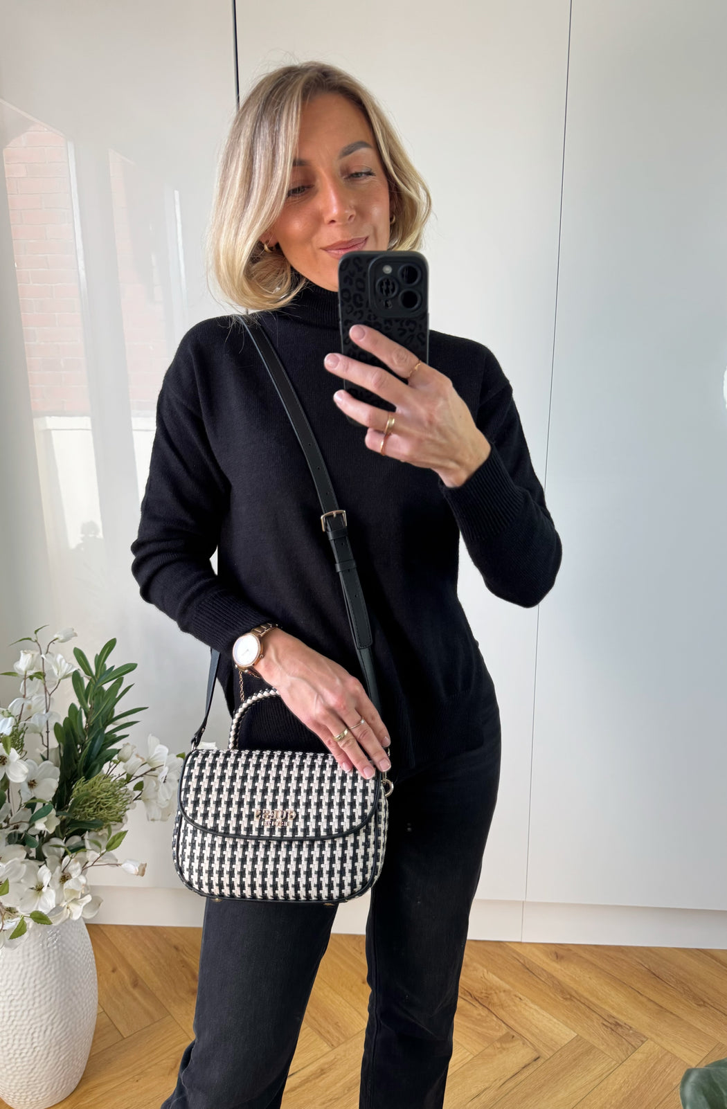 Guess Black Multi MIREMA Bag. WG963120