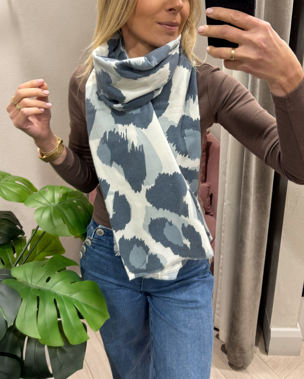 Bosch scarf