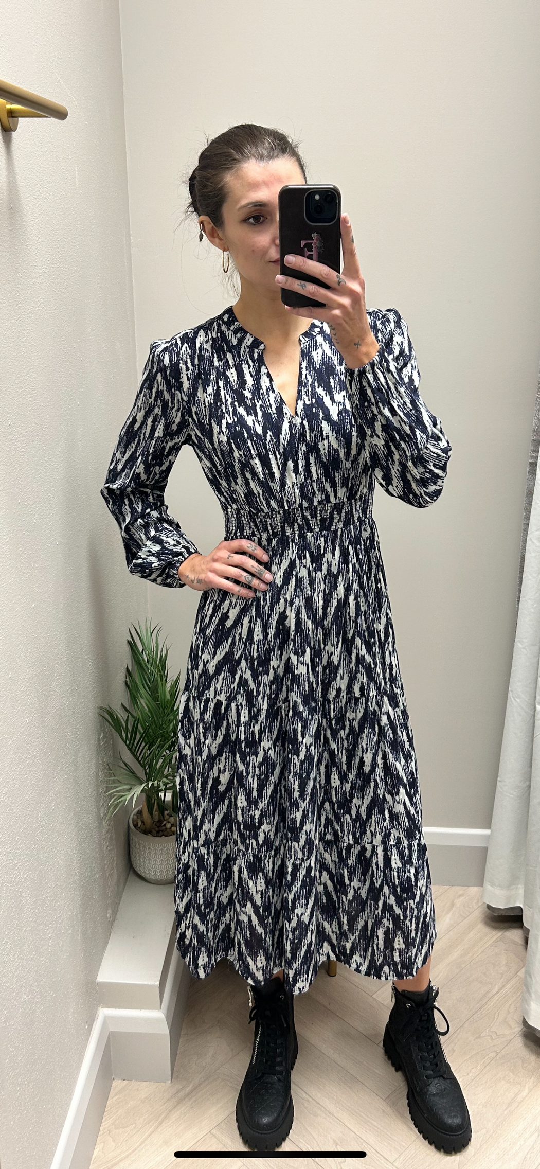 Vulca navy print midi