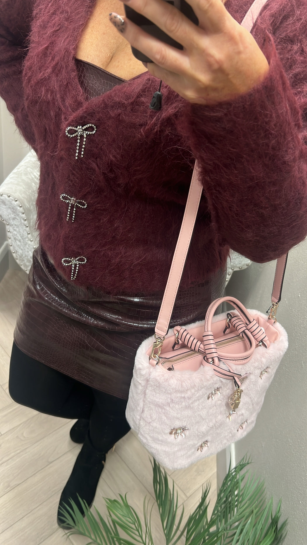 Guess pink rhinestone shaida bag we814322