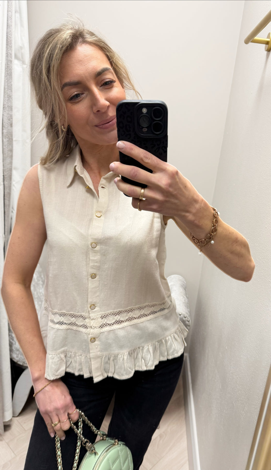 Sienna sleeveless shirt