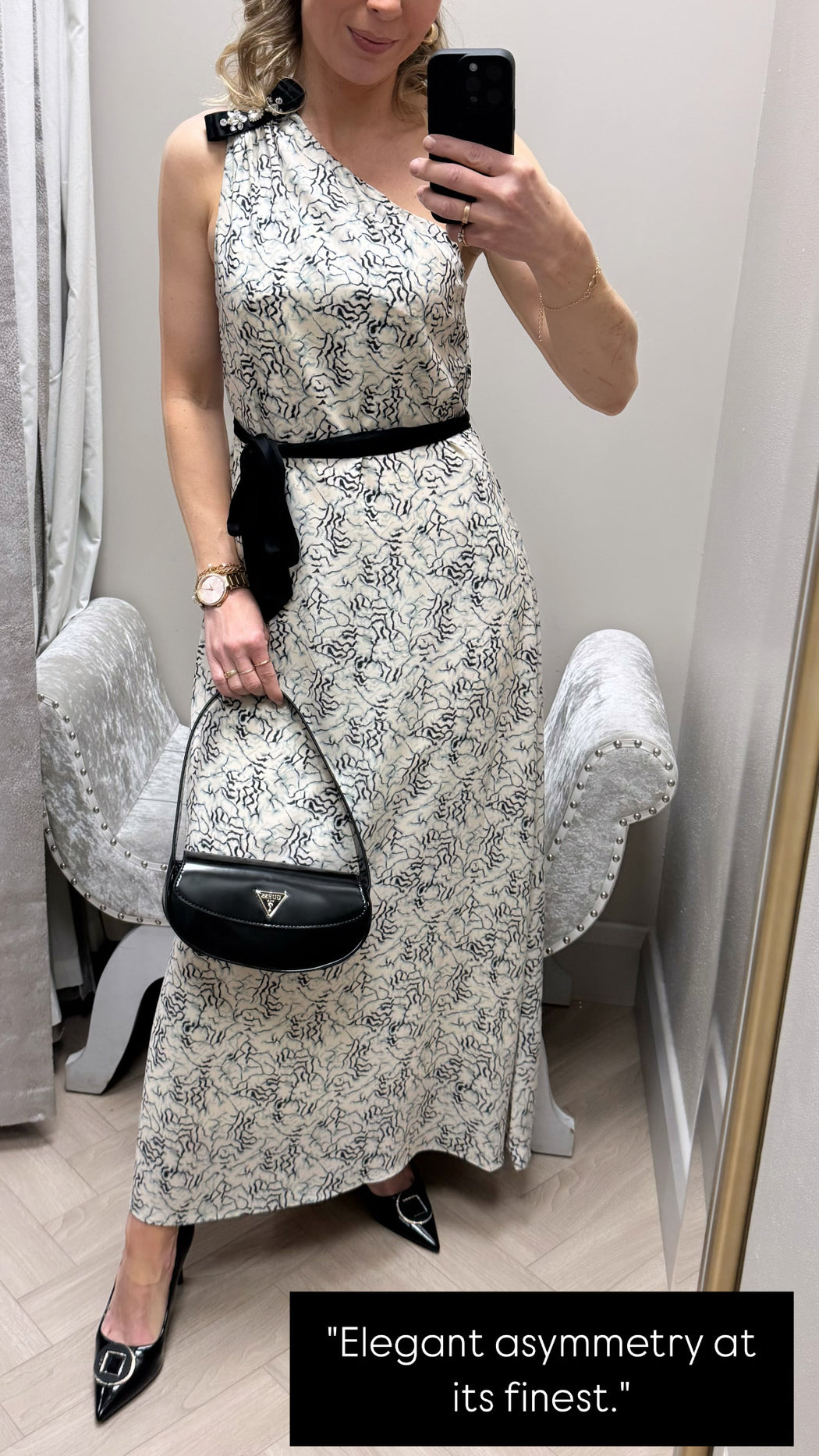 Kream beige black one shoulder dress