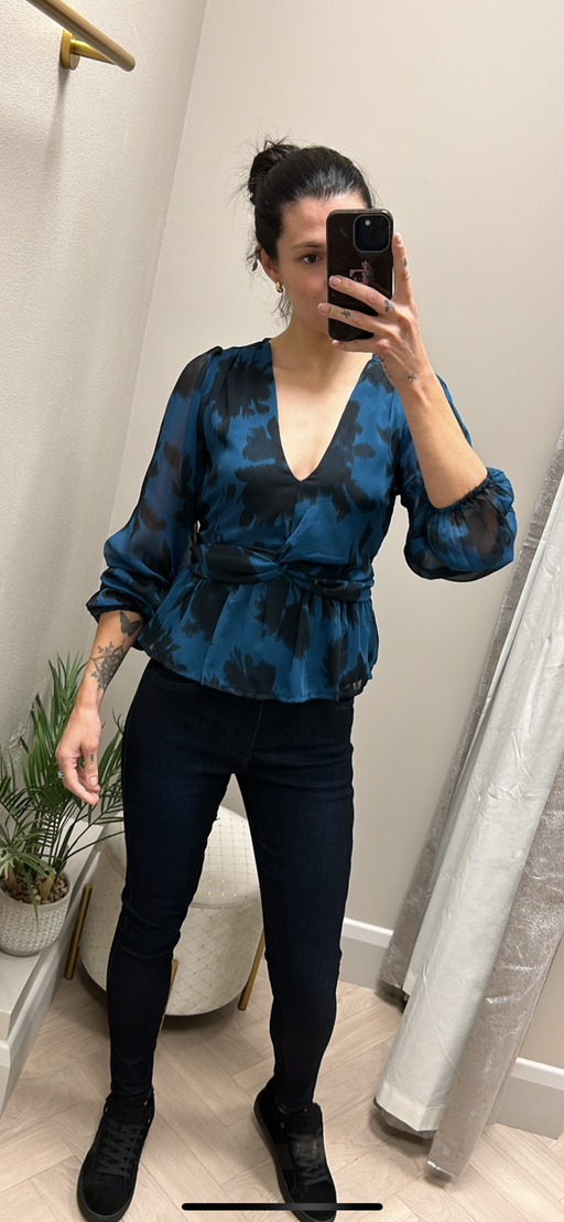 Amor teal black printed top