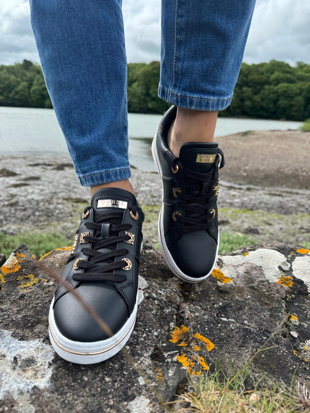 Guess stew black trainer