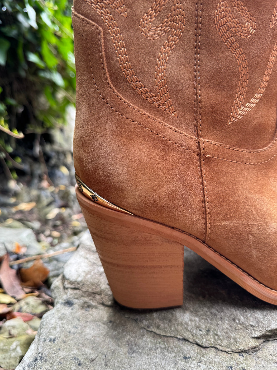 Guess 3/4 suede boots FLTSALSUE10