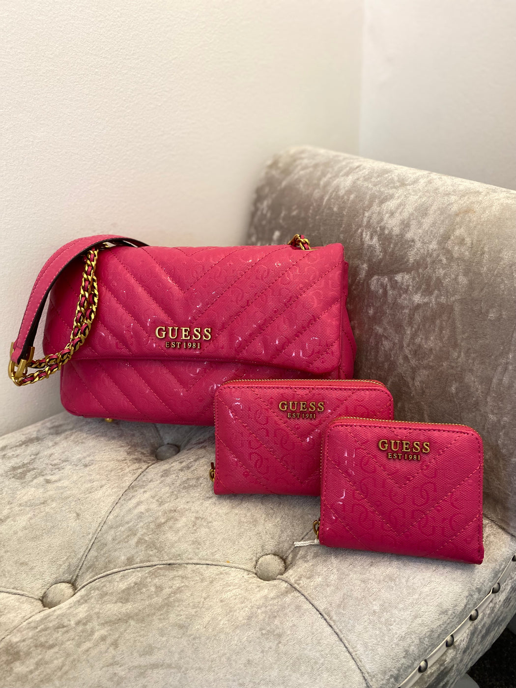 Ga919940 Guess fuchsia Jania wallet