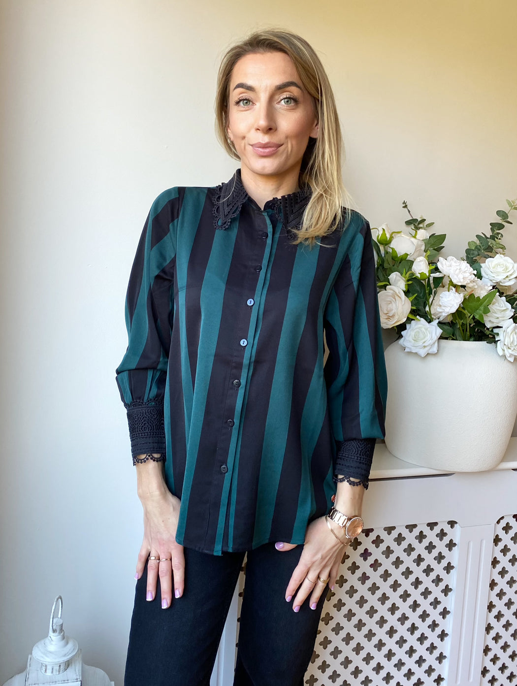 Jill green black blouse