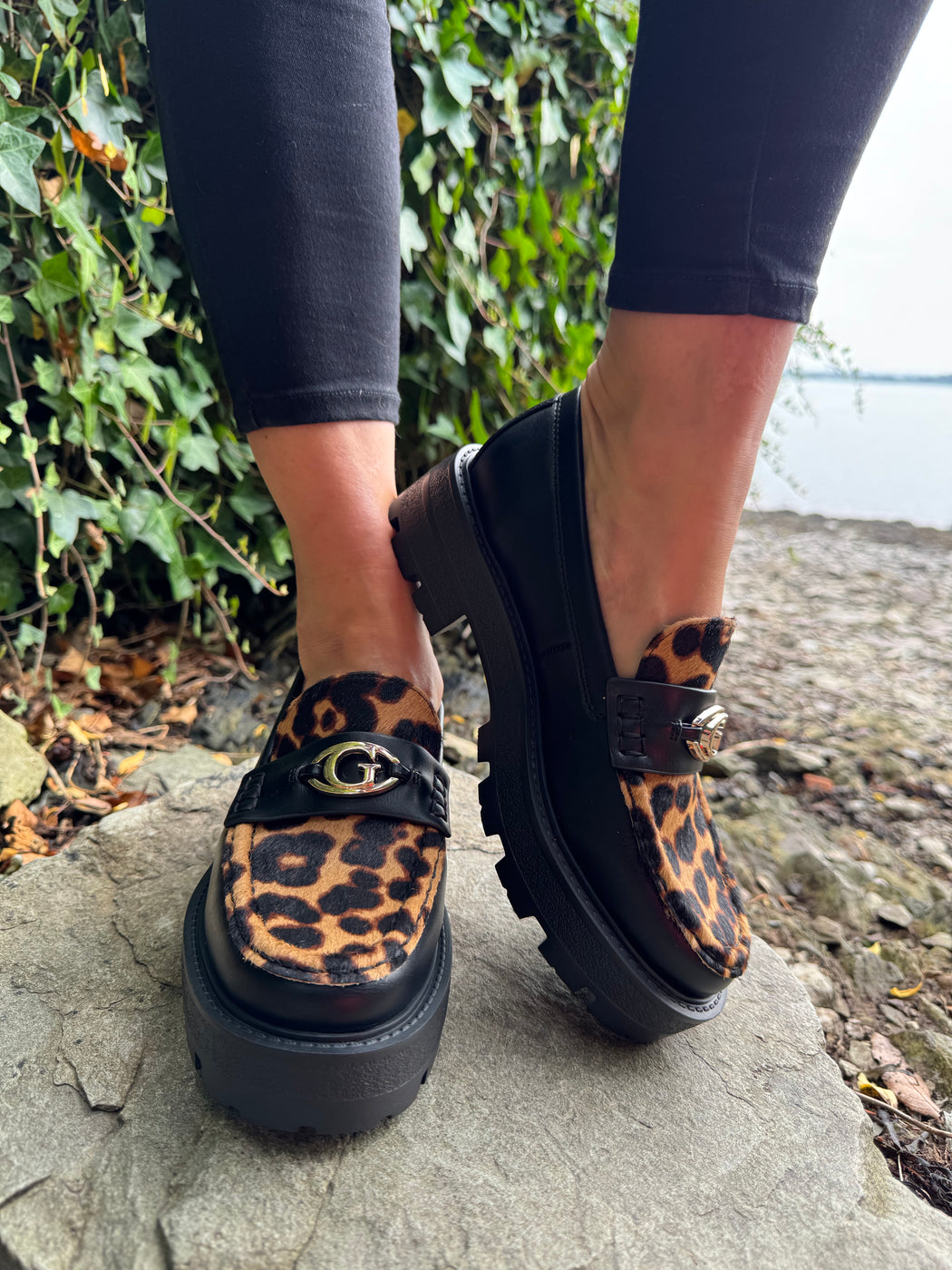 Guess black animal print loafer FLTYK2LEP14