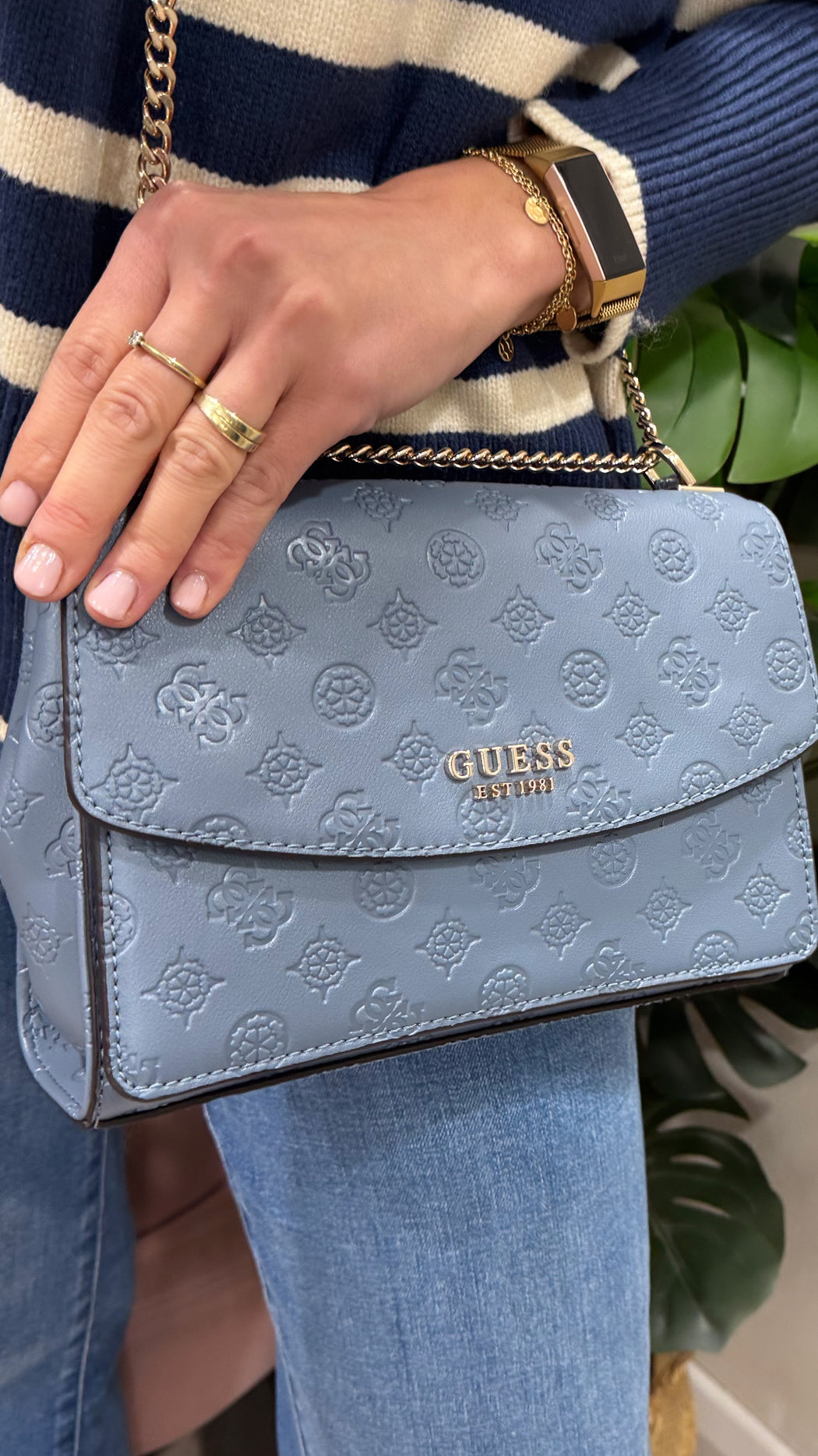 Phoebe 4G Peony Logo Mini Crossbody pd966521