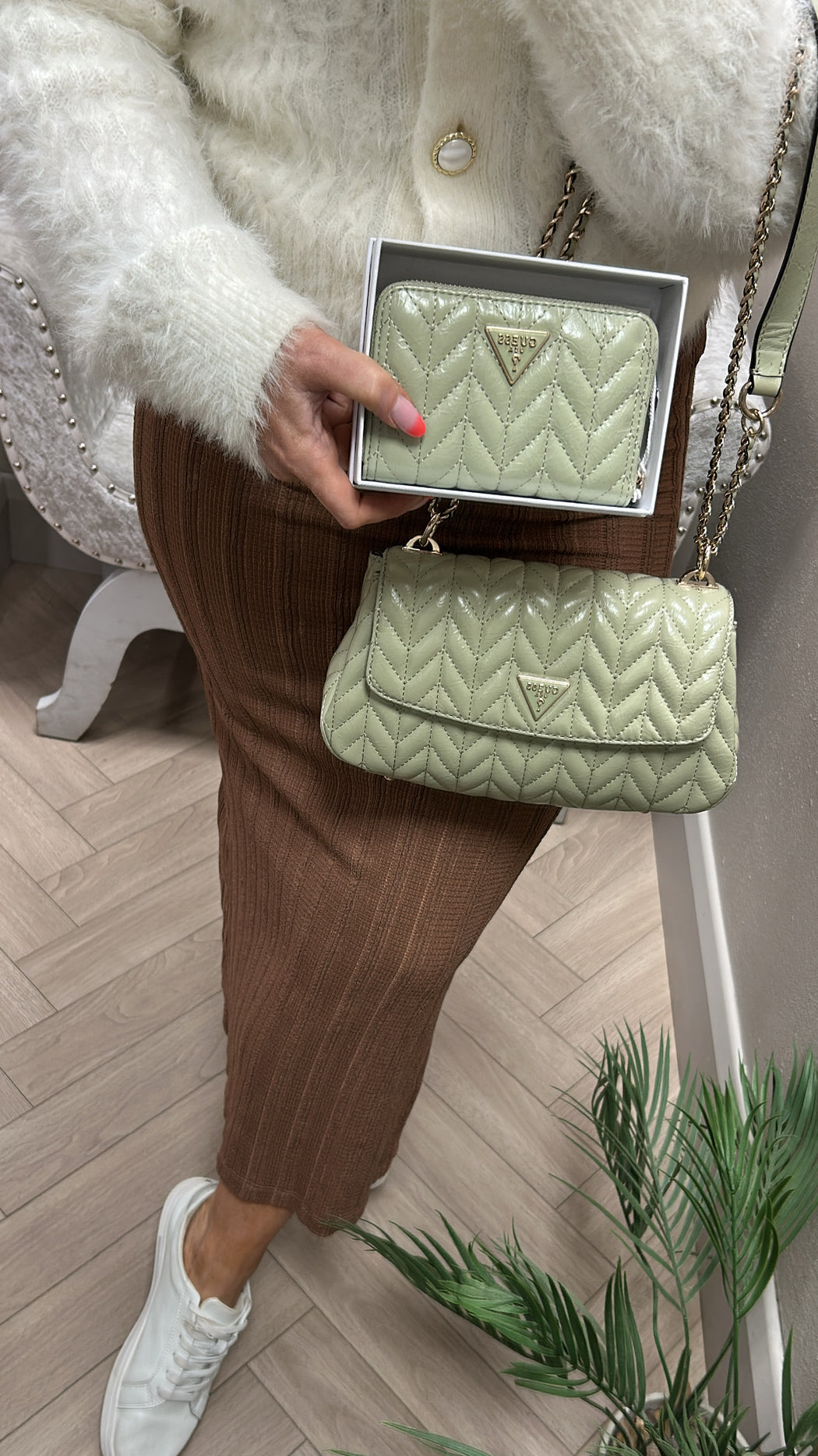 Guess Cheryl Sage shoulder / crossbody Bag TQ972021