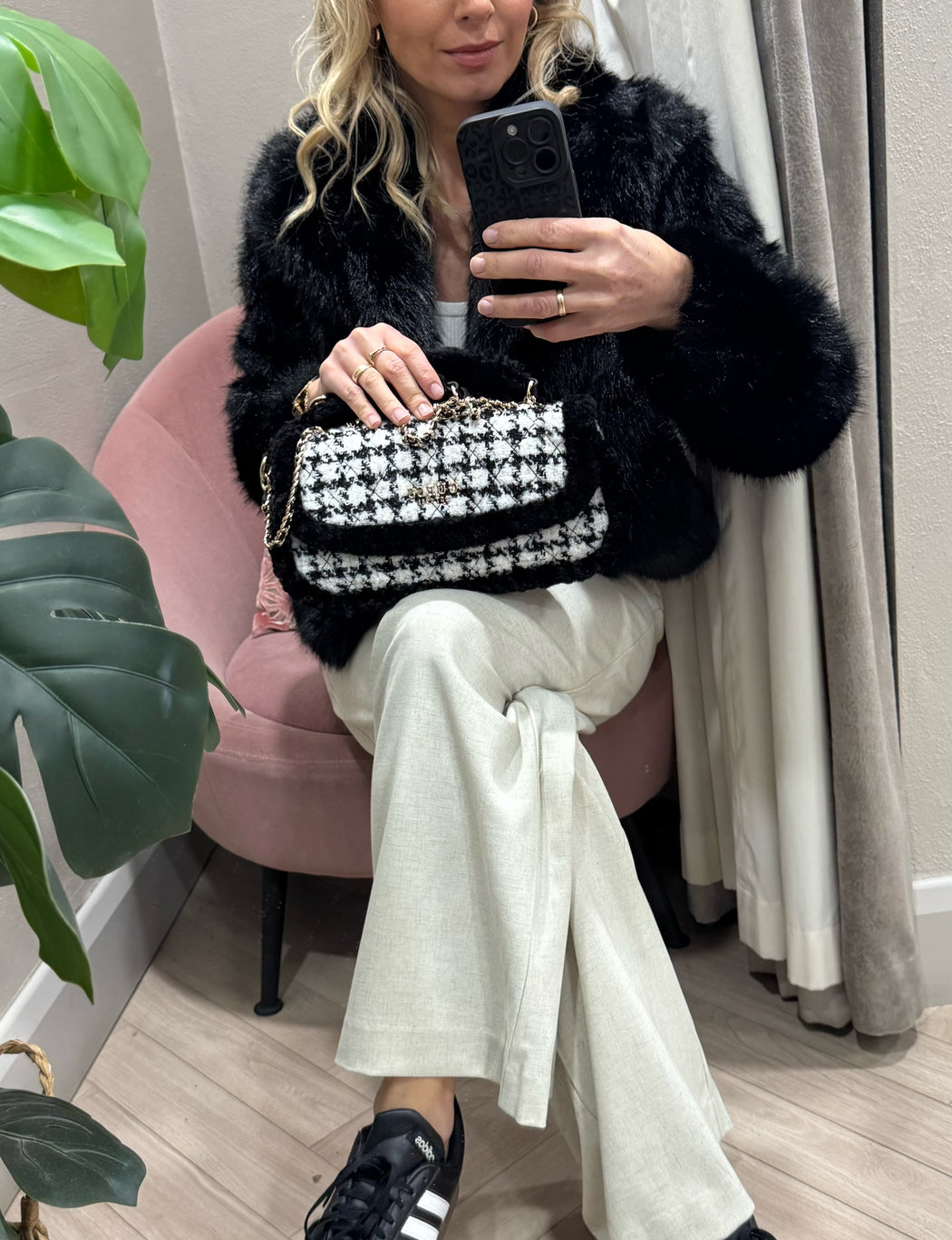 GUESS CRISTI QT813921 BLACK MULTI bag