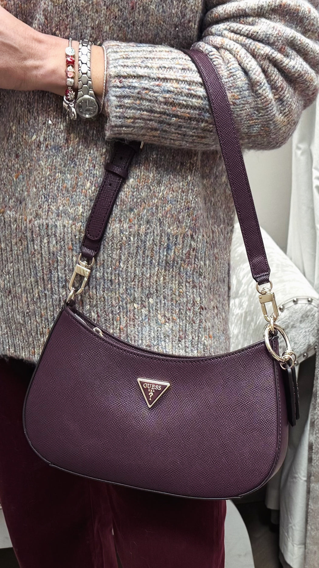 Guess Aubergine Noelle shoulder bag ZG787918